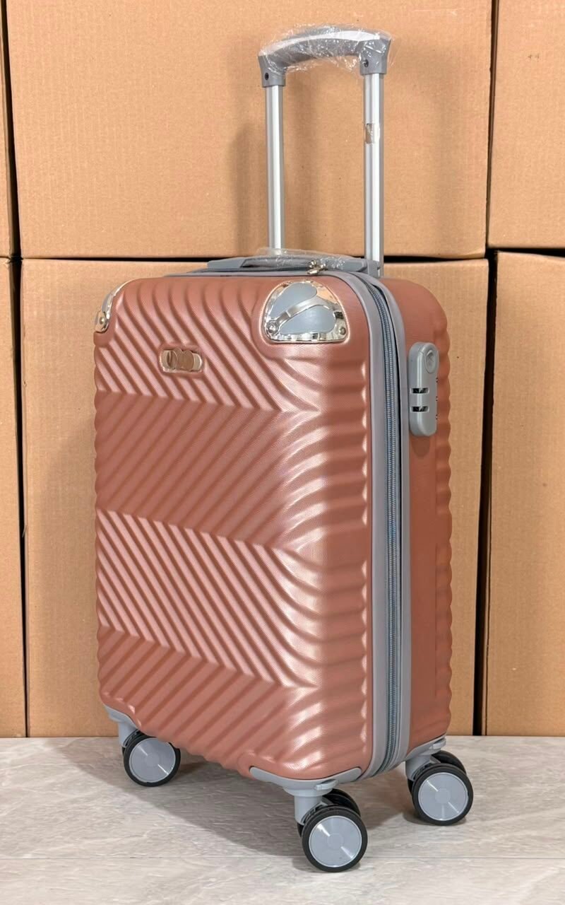 Maleta En Fibra Policarbonato 8-10 KG / Equipaje De Cabina o Articulo Personal